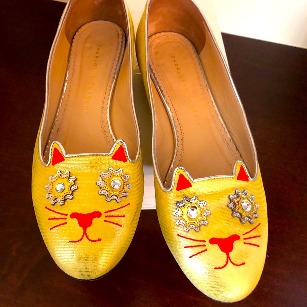 Charlotte Olympia golden suede kitty flats sz 9